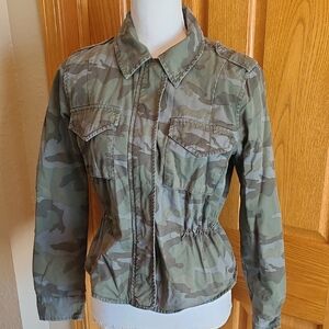 American Eagle Outfitters Small Camo Cotton Light Jacket